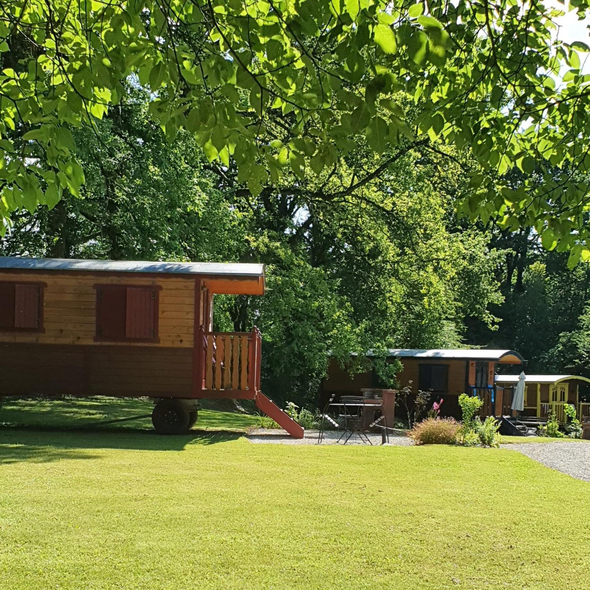 Gasthuis Le Roulottes Du Petit Gouffre De Avec Padirac